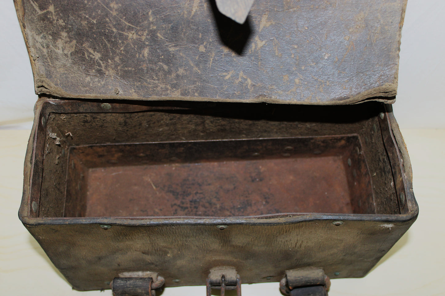 !940s issue War Department leather tool box