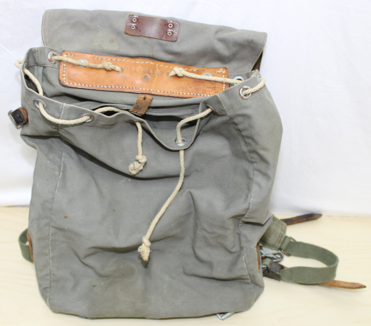 Vintage Ges Gesch post war Austrian army pea camo dot canvas / leather rucksack