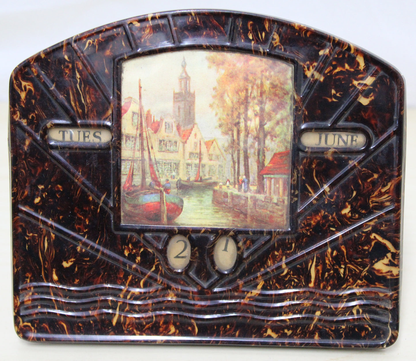 Vintage perpetual desk calendar