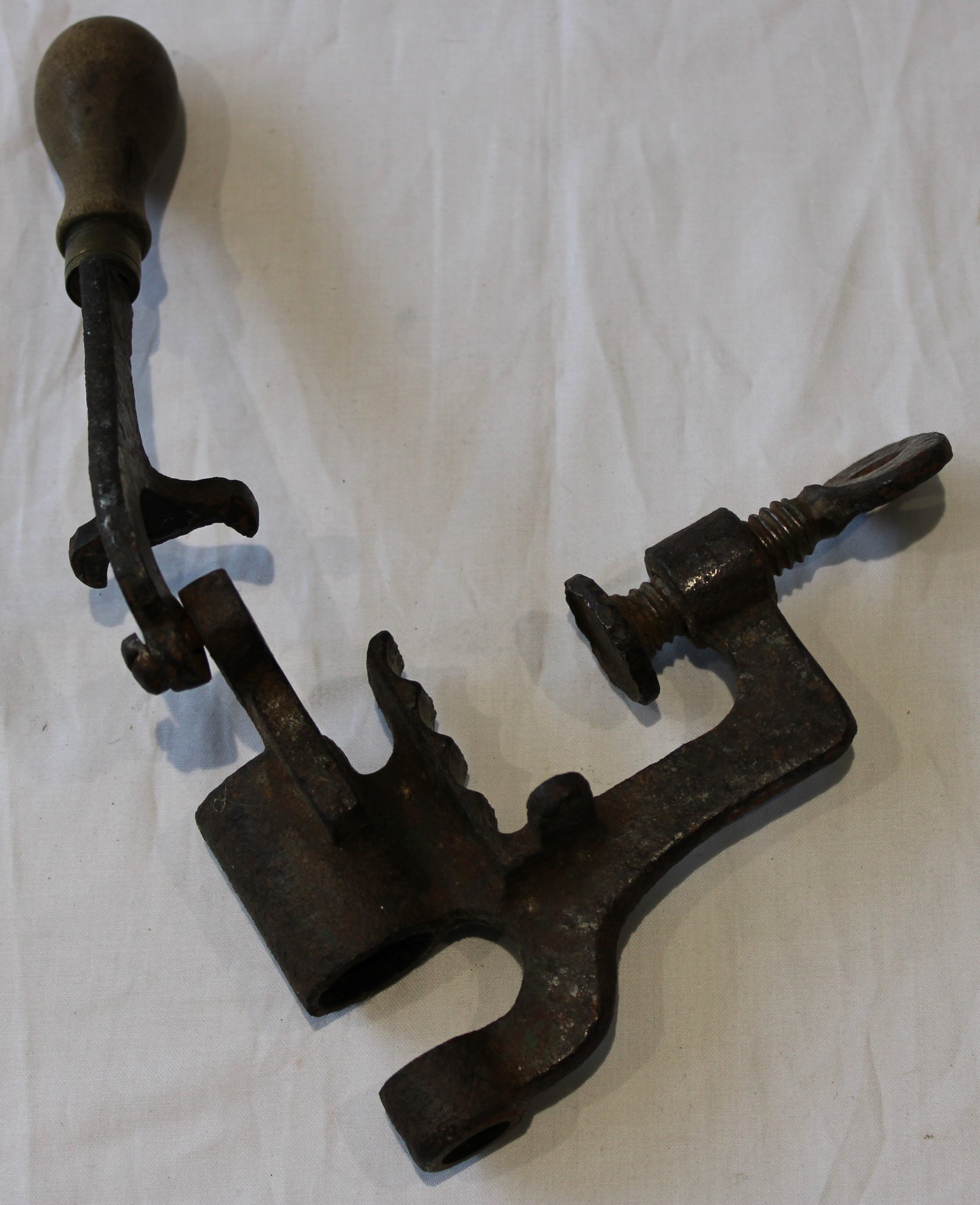 Antique shotgun cartridge crimping/rollover bench mounted tool