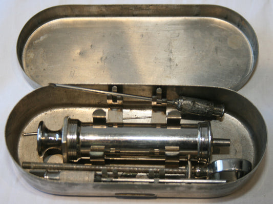 Holborn & Co cased veterinary syringe and needles