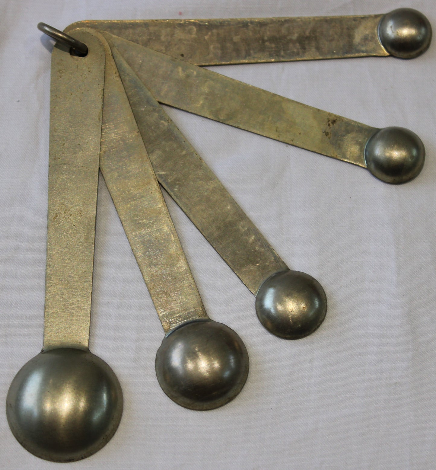 Antique JP Harvey &amp; Co, Kidderminster veterinary Santonin grain measuring spoon set