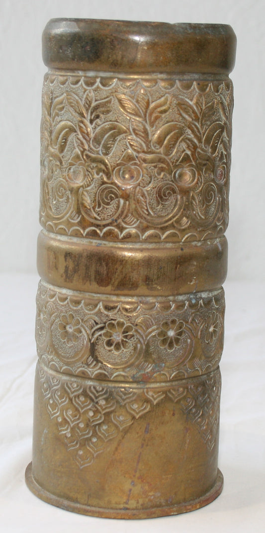 Single 3 inch shell case with middle eastern decoration