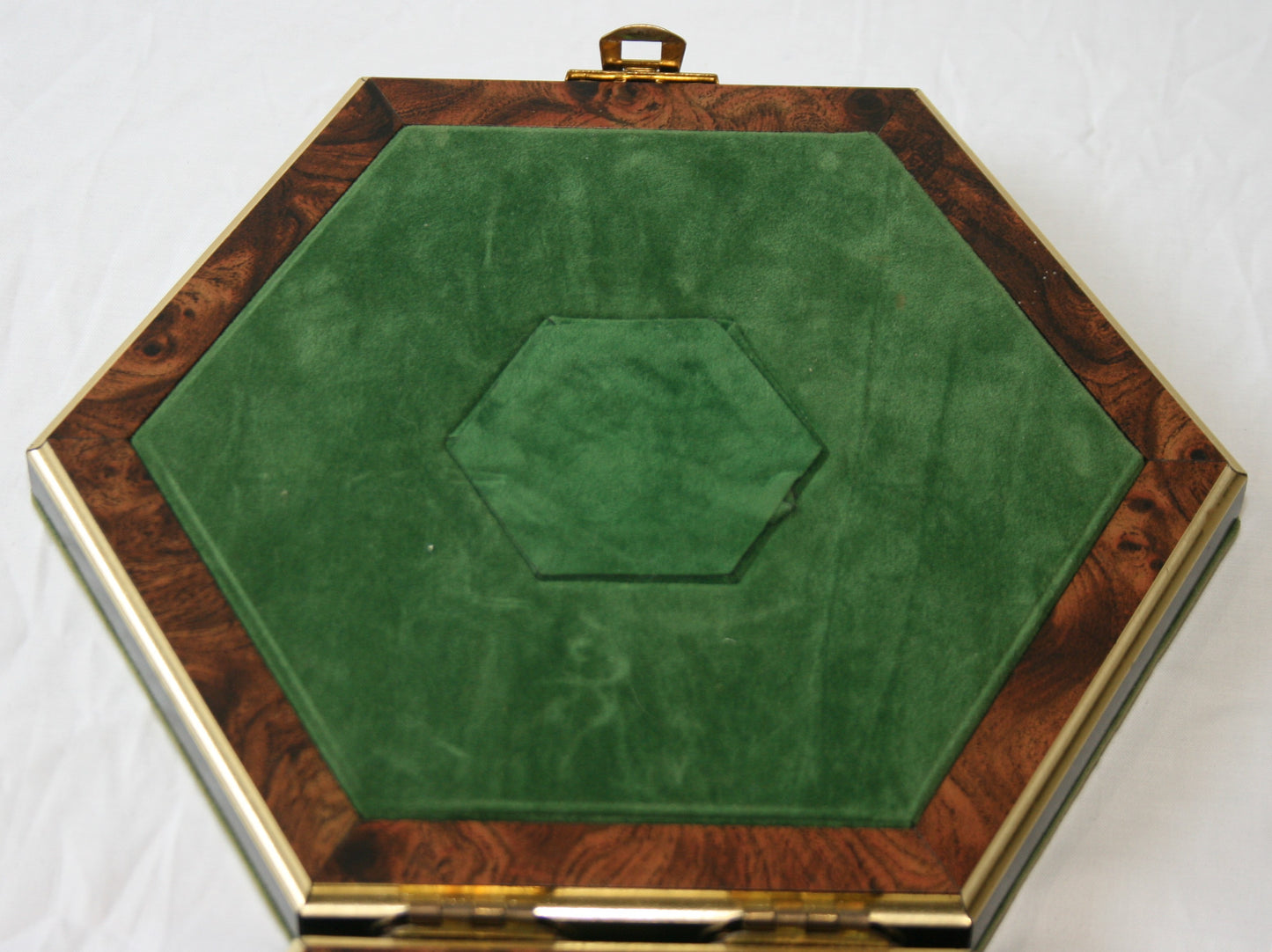 James Peters Worcester cased ceramic hexagon badger puzzle