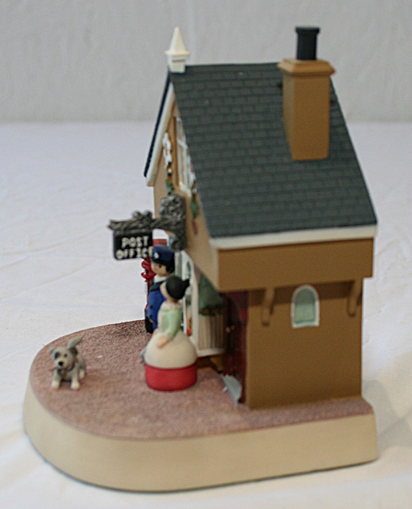 Robert Harrop Camberwick Green Collection CGM05 The Post Office figure