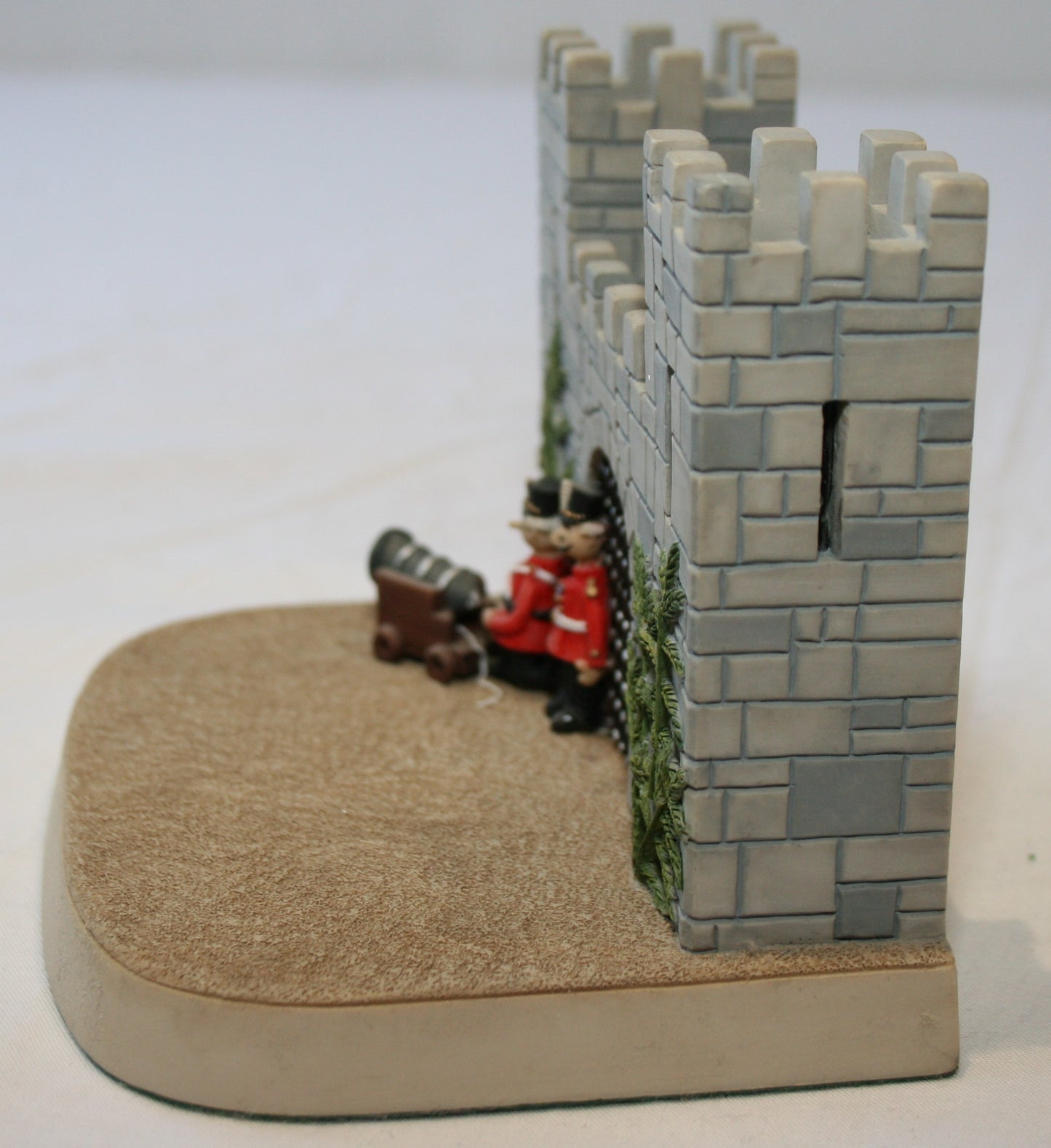 Robert Harrop Camberwick Green Collection CGM04 Pippin Fort figure