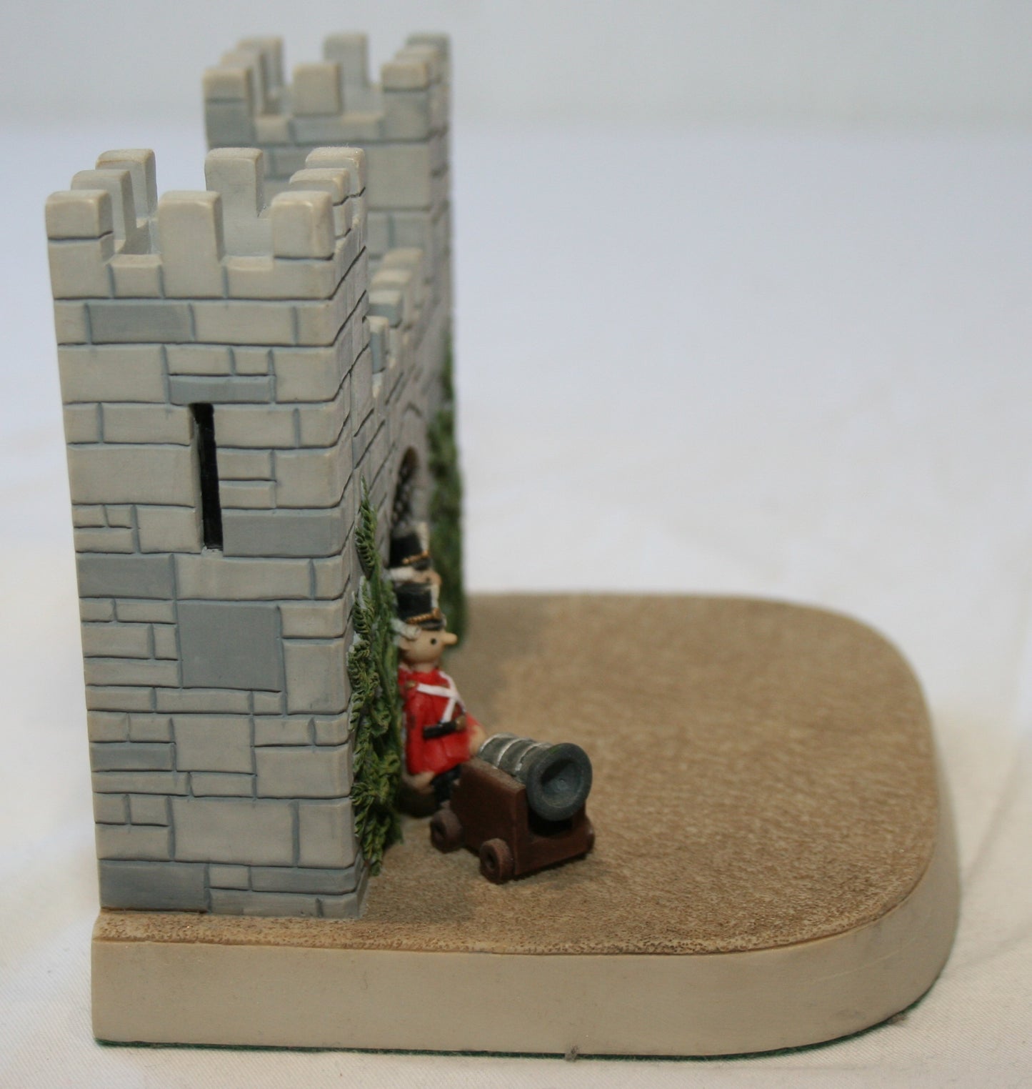 Robert Harrop Camberwick Green Collection CGM04 Pippin Fort figure