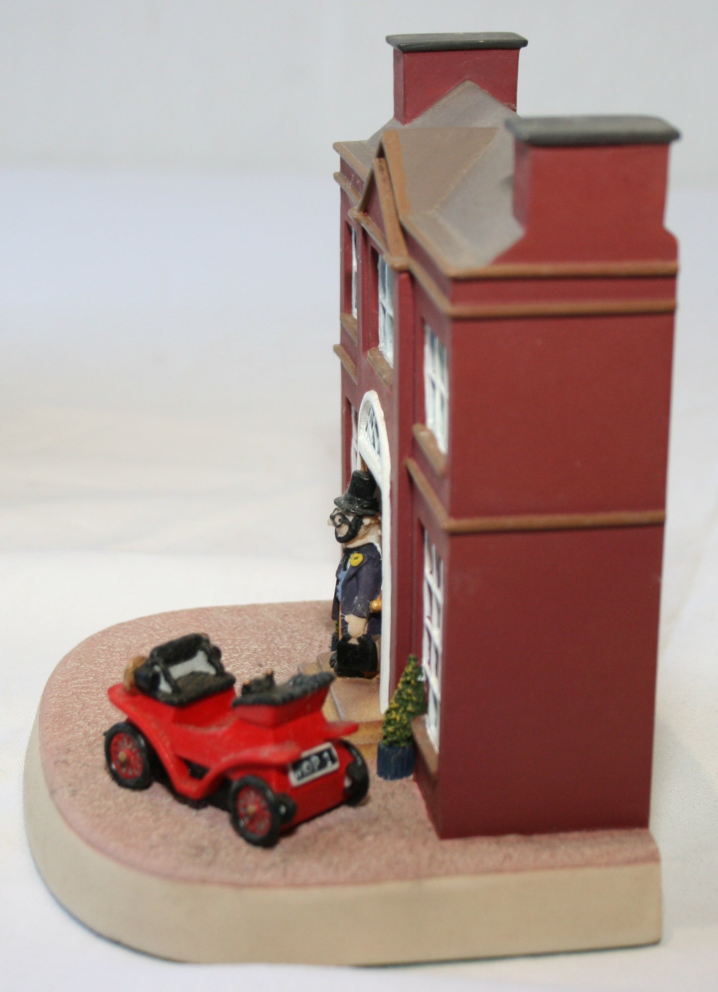 Robert Harrop Camberwick Green Collection CGM07 Dr Mopp's House figure