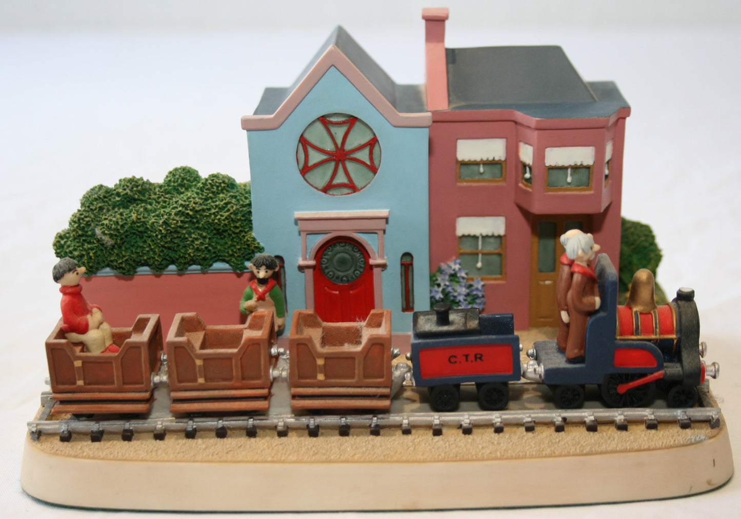 Robert Harrop Camberwick Green Collection CGM08 The Train & Pottery figure
